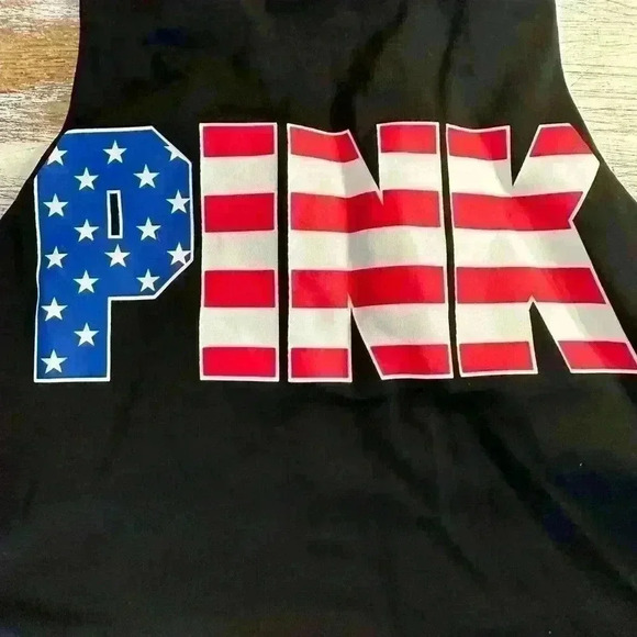 Victoria’s Secret PINK USA Patriotic Sports Bra - Size Medium Cups A-C - Picture 2 of 7
